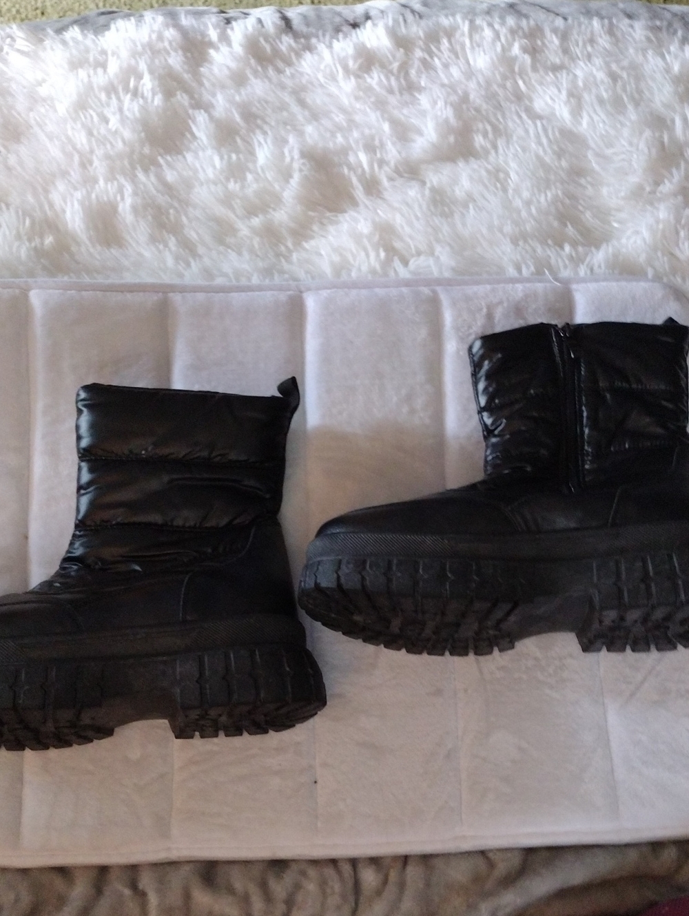 Black Puffer Platform Winter Boots - Women's